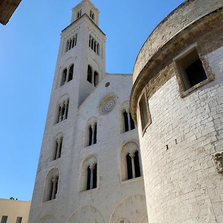 Bari Landlord 8 - Una Finestra Sulla Cattedrale Kültér fotó